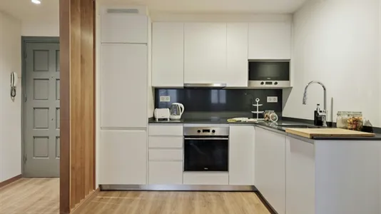 Apartments in Barcelona Eixample - photo 4