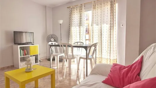 Rooms in el Camí de Vera - photo 10