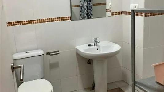 Rooms in Bami - photo 10