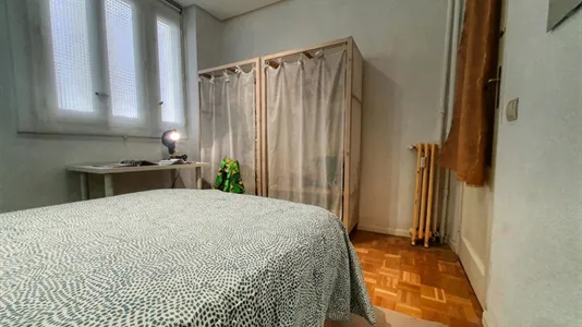 Rooms in Madrid Chamberí - photo 3