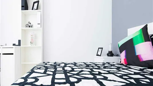 Rooms in Sesto San Giovanni - photo 2