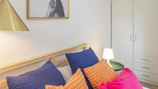 Rooms in Barcelona Eixample - photo 6