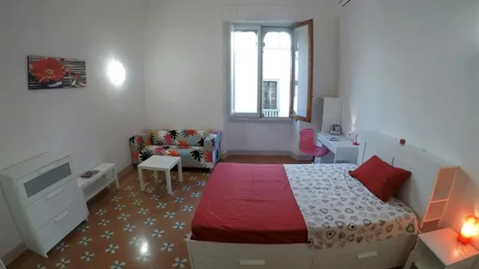 Rooms in Florence - photo 2