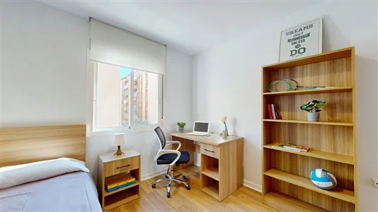 Apartments in Málaga - photo 2