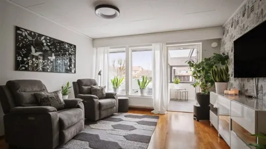 Houses in Huddinge - photo 3
