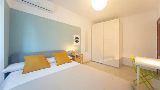 Rooms in Granada - photo 3