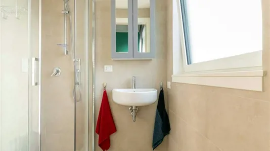 Rooms in Padua - photo 1