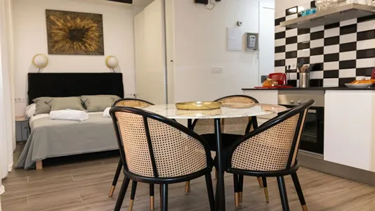 Apartments in Barcelona Ciutat Vella - photo 9