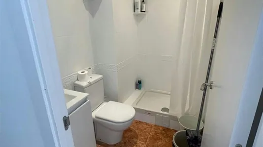 Rooms in Barcelona Sant Martí - photo 10