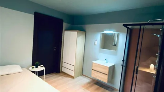 Rooms in Brussels Sint-Gillis - photo 4