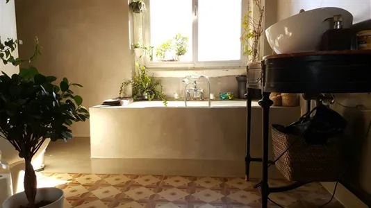 Rooms in Madrid Centro - photo 2