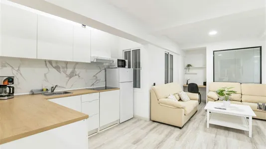 Apartments in Barcelona Eixample - photo 3