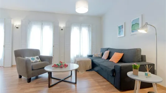 Apartments in Madrid Chamberí - photo 2