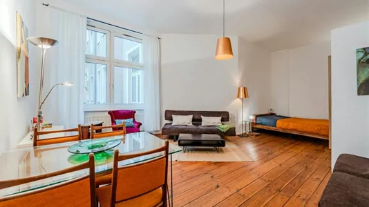 Apartments in Berlin Tempelhof-Schöneberg - photo 1