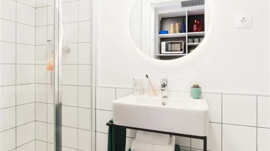 Rooms in Barcelona Les Corts - photo 10