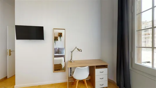 Rooms in Barcelona Eixample - photo 6