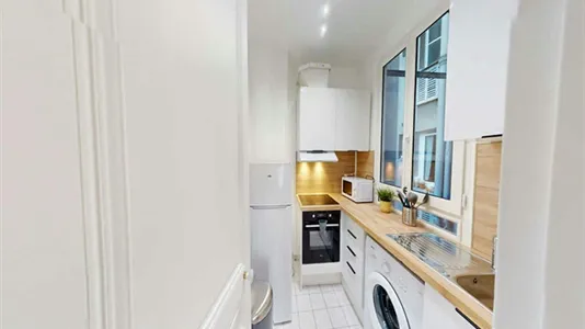 Rooms in Paris 18ème arrondissement - Montmartre - photo 8