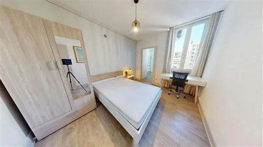 Rooms in Saint-Étienne - photo 4