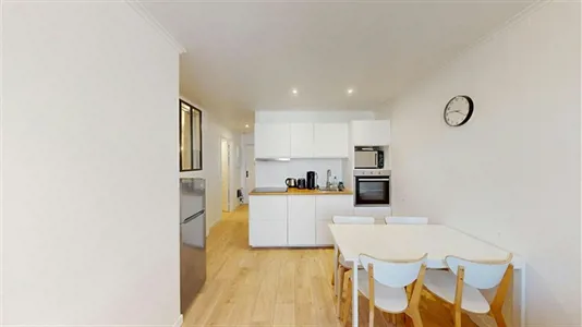 Apartments in Toulon - photo 3