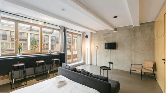 Apartments in Berlin Mitte - photo 2