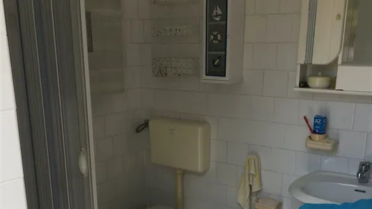 Houses in Taviano - photo 10