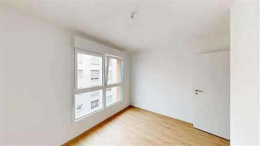 Apartments in Mulhouse - photo 2