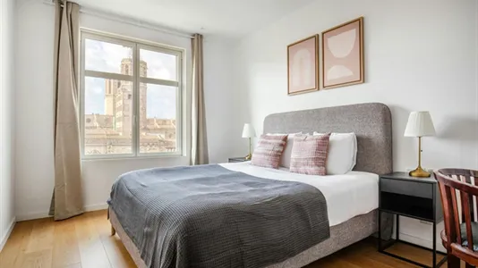 Apartments in Barcelona Ciutat Vella - photo 9