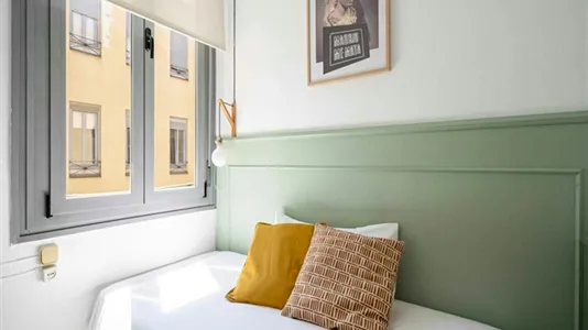 Rooms in Madrid Centro - photo 7