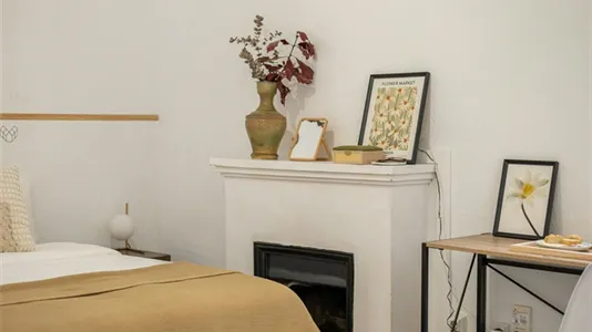 Rooms in Barcelona Ciutat Vella - photo 4