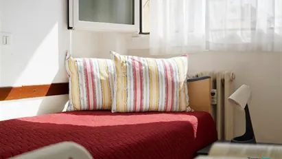 Room for rent in Milano Zona 7 - Baggio, De Angeli, San Siro, Milan