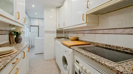 Rooms in Madrid Retiro - photo 9