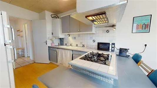 Rooms in Saint-Étienne - photo 9