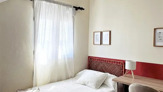Rooms in Madrid Hortaleza - photo 3