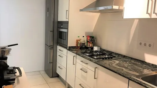 Rooms in Barcelona Sants-Montjuïc - photo 10