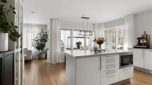 Apartments in Ale - photo 2