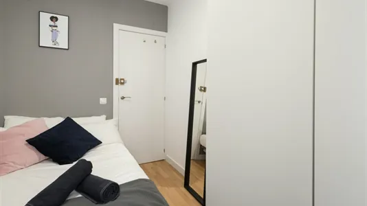 Rooms in Madrid Retiro - photo 4