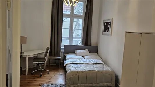 Rooms in Berlin Charlottenburg-Wilmersdorf - photo 8