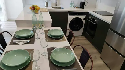 Rooms in Barcelona Ciutat Vella - photo 9