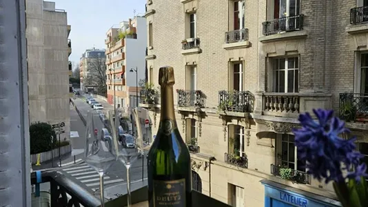 Apartments in Paris 20ème arrondissement - photo 9