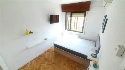 Rooms in Madrid San Blas - photo 4