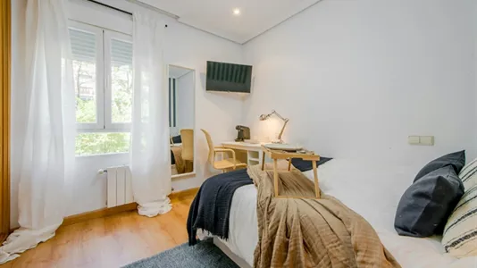 Rooms in Madrid Hortaleza - photo 2