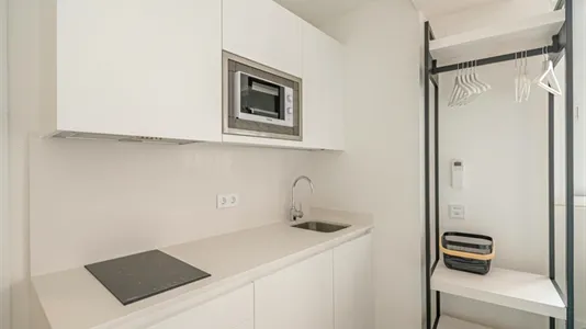 Rooms in Málaga - photo 6