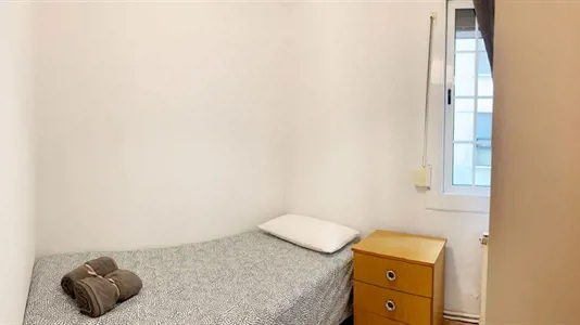 Rooms in Barcelona Ciutat Vella - photo 1