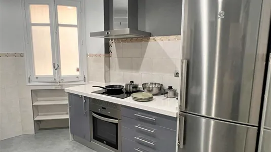 Rooms in Madrid Retiro - photo 10