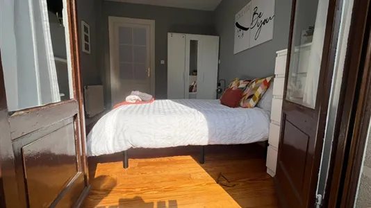 Rooms in Bilbao - photo 4