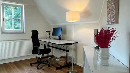 Apartments in Berlin Steglitz-Zehlendorf - photo 7