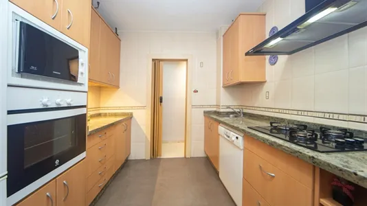 Rooms in Granada - photo 9