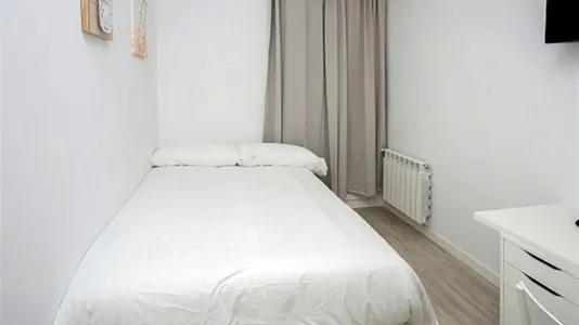 Rooms in Madrid Centro - photo 2