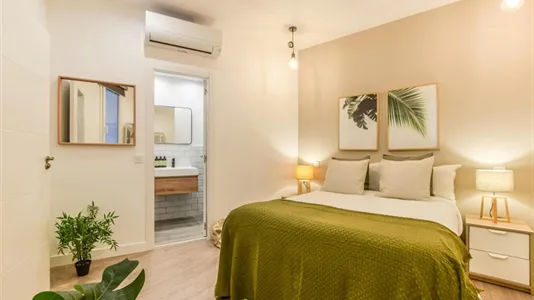 Rooms in Madrid Centro - photo 2