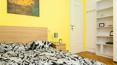 Room for rent in Milano Zona 6 - Barona, Lorenteggio, Milan